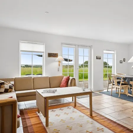 Sakari - 375m From The Sea By Interhome *